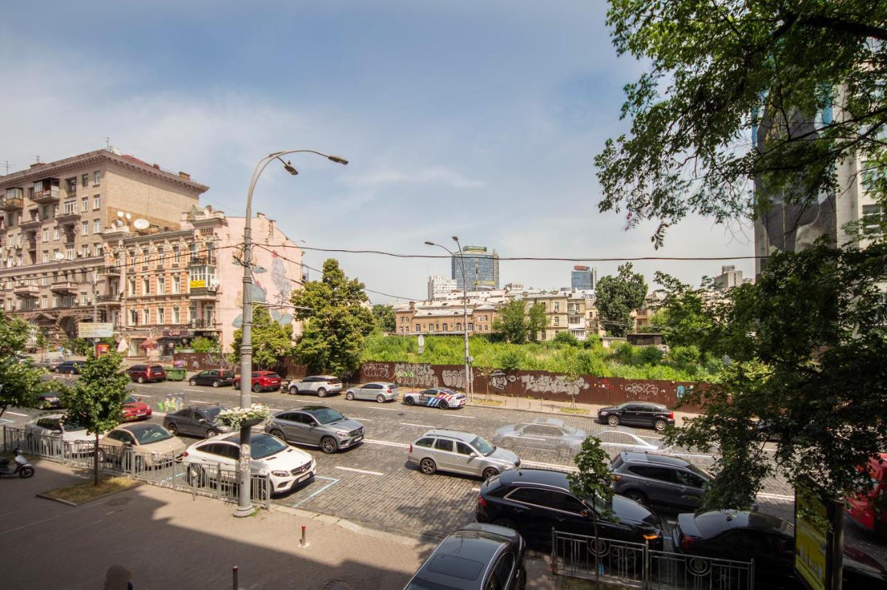 Design Apartments On Velyka Vasylkivska 42 Kiev Eksteriør billede